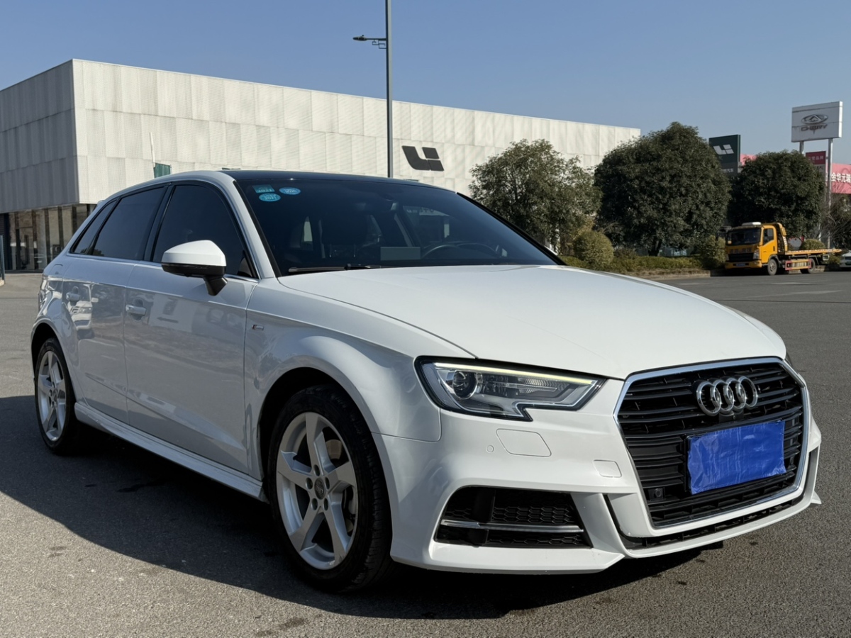 奧迪 奧迪A3  2019款 Sportback 35 TFSI 時(shí)尚型 國(guó)VI圖片