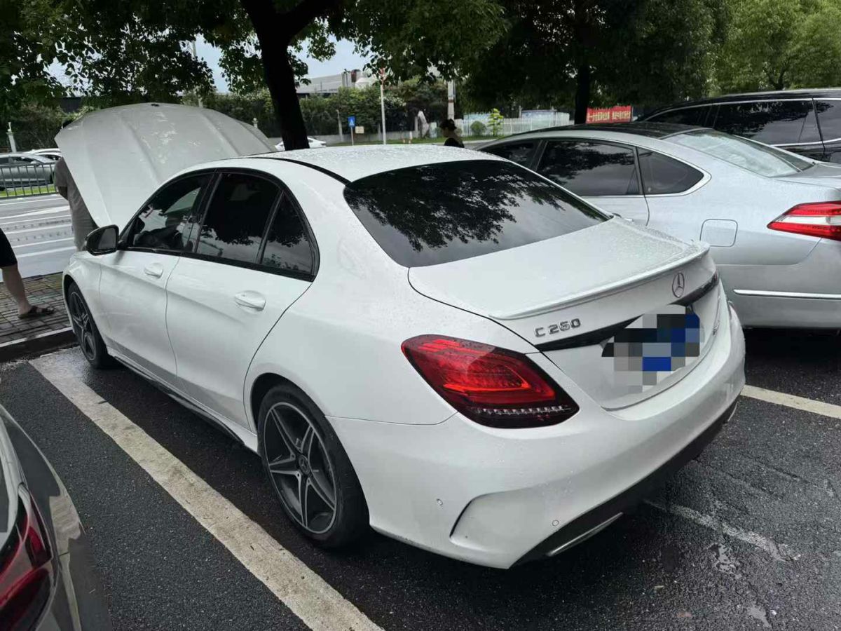 奔馳 奔馳C級(jí)  2020款 C 300 L圖片
