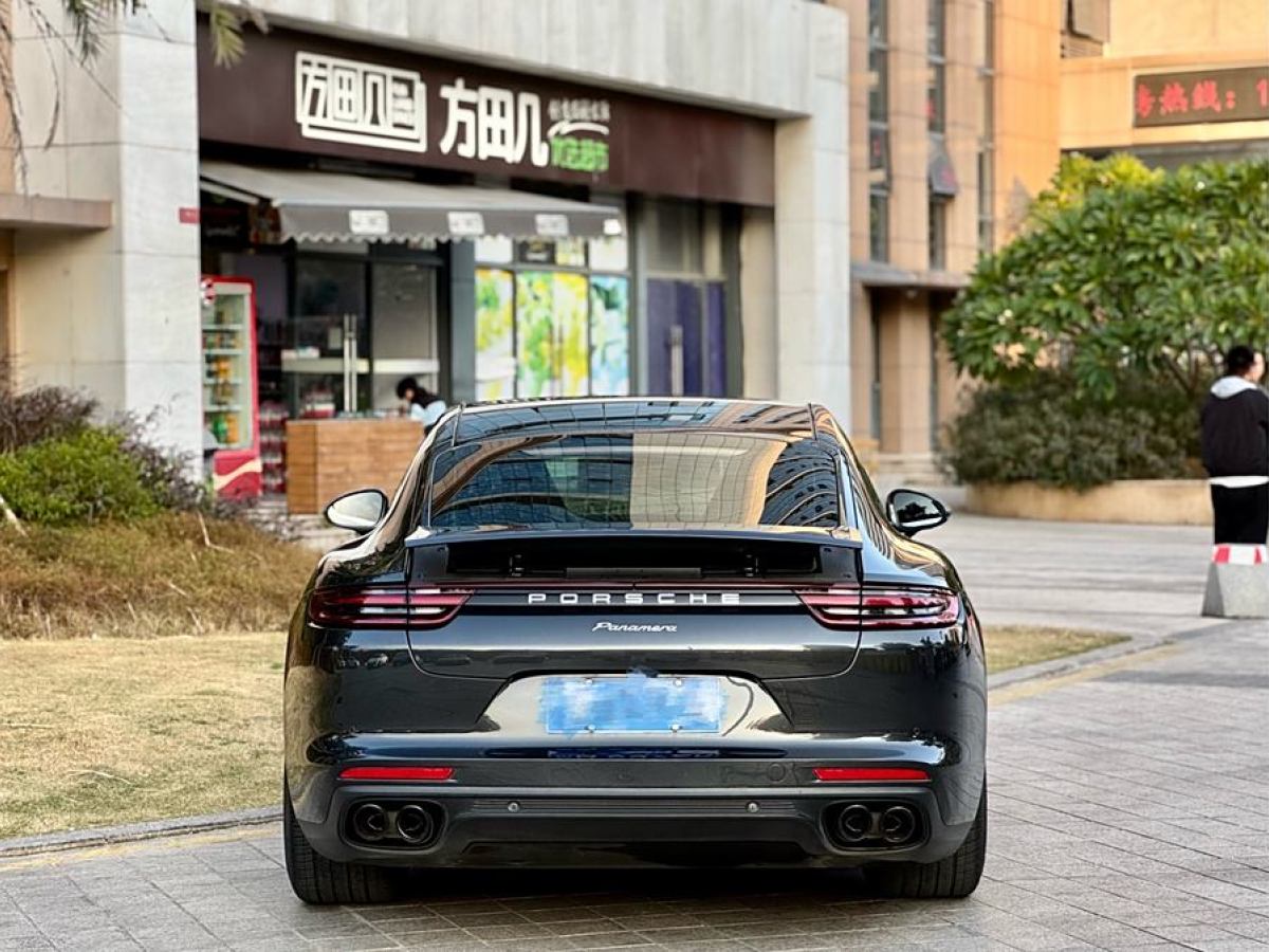 保時(shí)捷 Panamera  2019款 Panamera 十周年紀(jì)念版 2.9T圖片