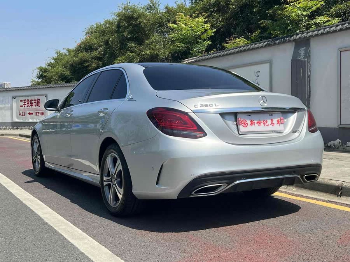 奔馳 奔馳C級(jí)  2019款 改款 C 260 L 運(yùn)動(dòng)版圖片