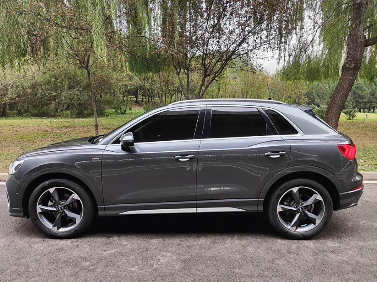 奧迪 奧迪Q3  2019款  35 TFSI 時尚動感型圖片