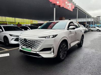 2023年2月 長(zhǎng)安 長(zhǎng)安UNI-K新能源 智電iDD 1.5T 135km智酷型圖片