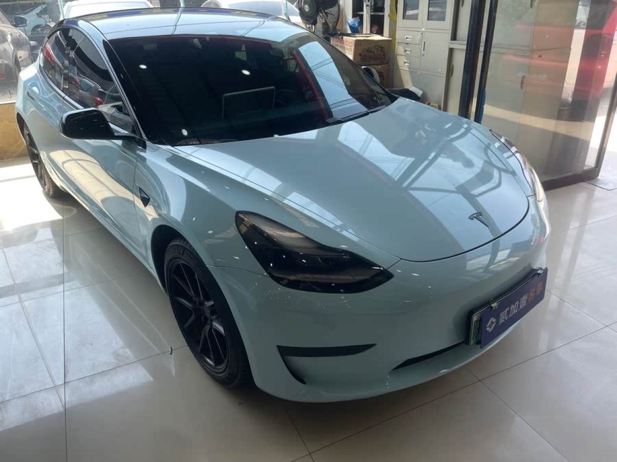 特斯拉 Model 3  2021款 改款 標(biāo)準(zhǔn)續(xù)航后驅(qū)升級版圖片
