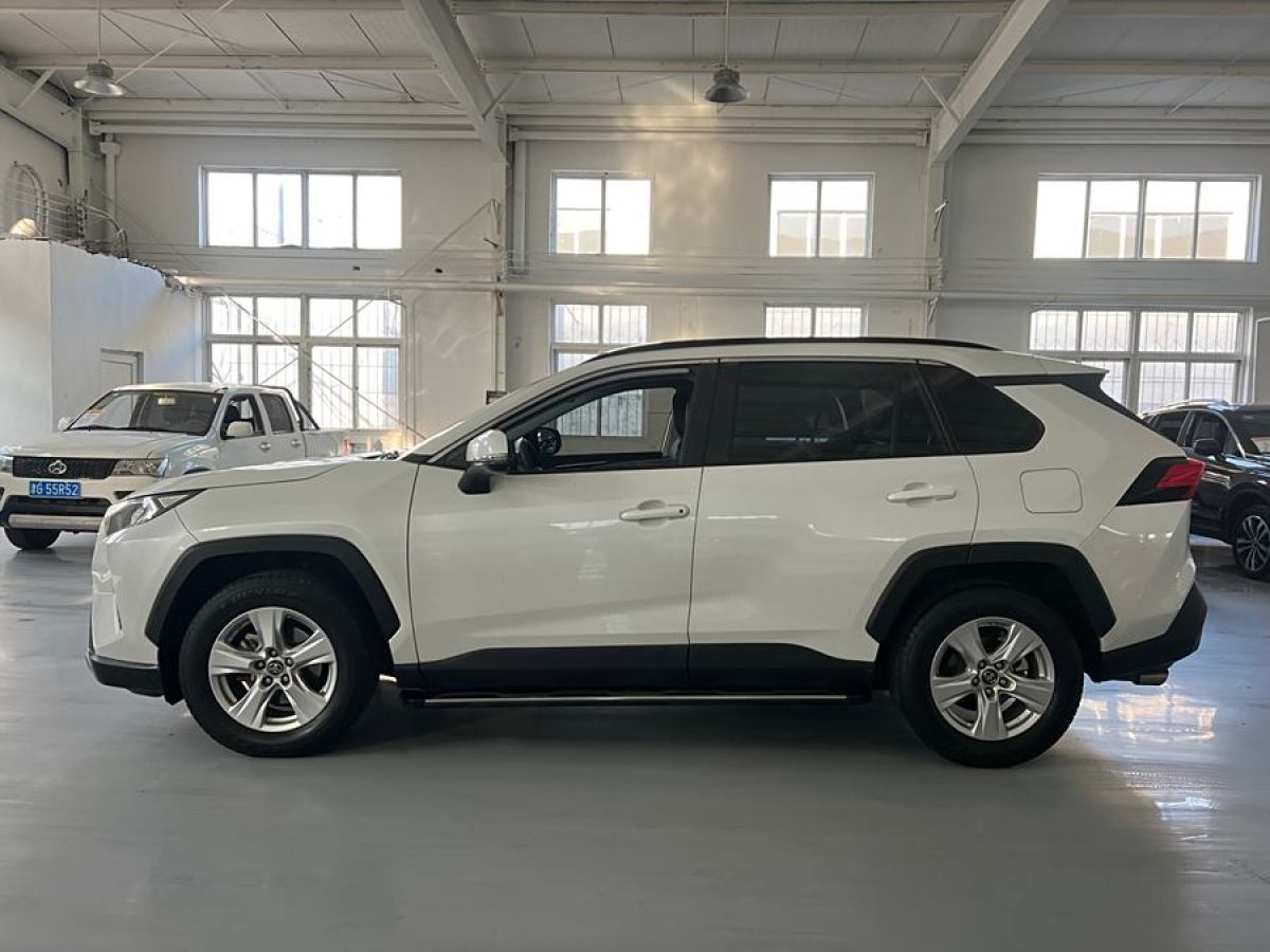 豐田 RAV4榮放  2021款 2.0L CVT兩驅(qū)都市版圖片