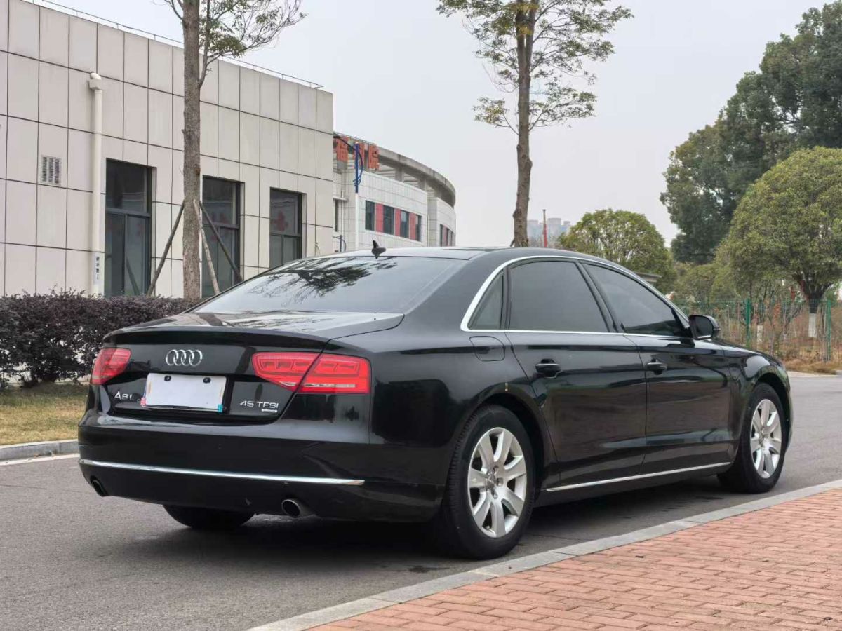 奧迪 奧迪A8  2011款 A8L W12 6.3 FSI quattro圖片