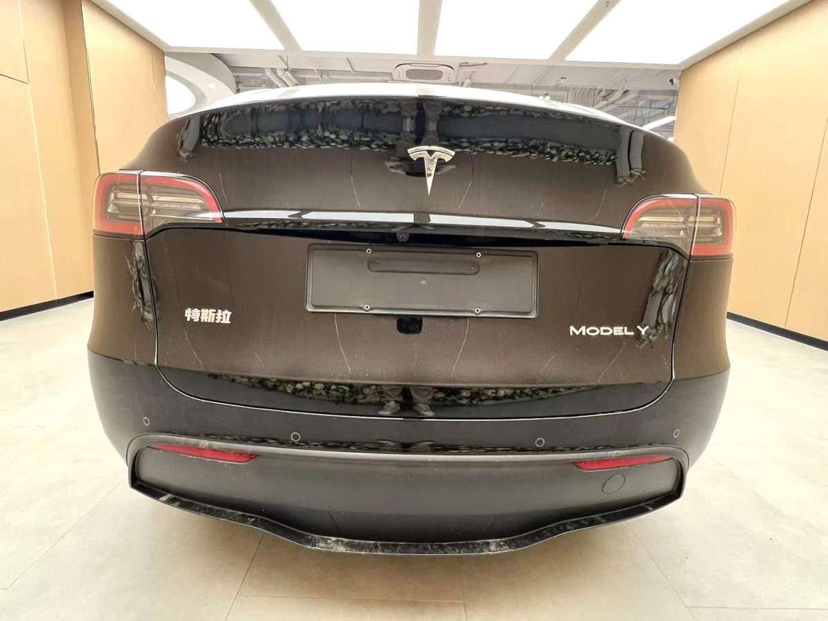 特斯拉 Model Y  2023款 后輪驅(qū)動(dòng)版圖片