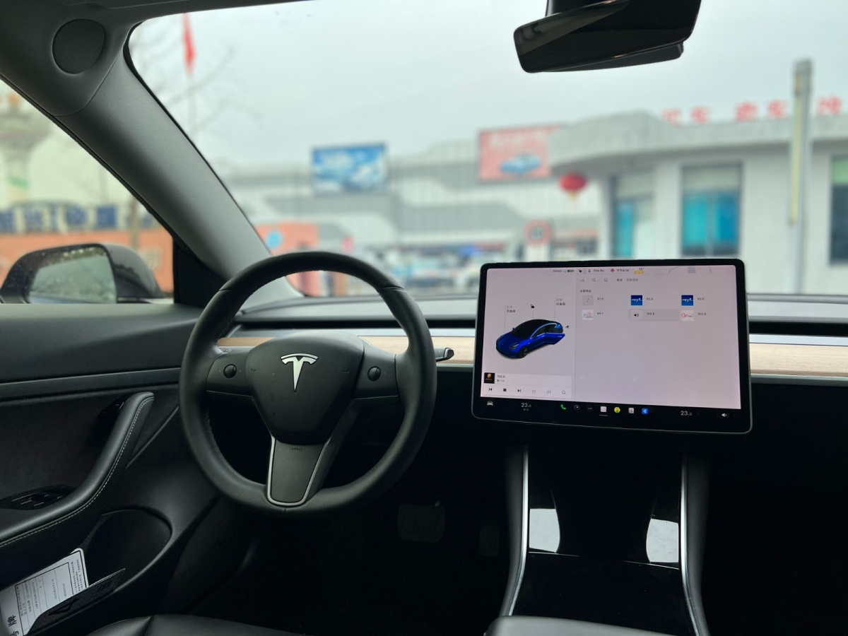 特斯拉 Model 3  2019款 標準續(xù)航后驅(qū)升級版圖片