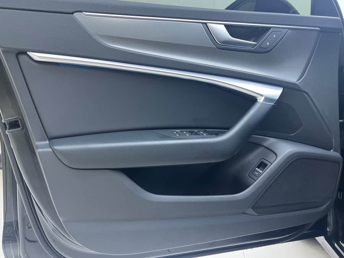 奧迪 奧迪A6L  2020款 45 TFSI 臻選動(dòng)感型圖片