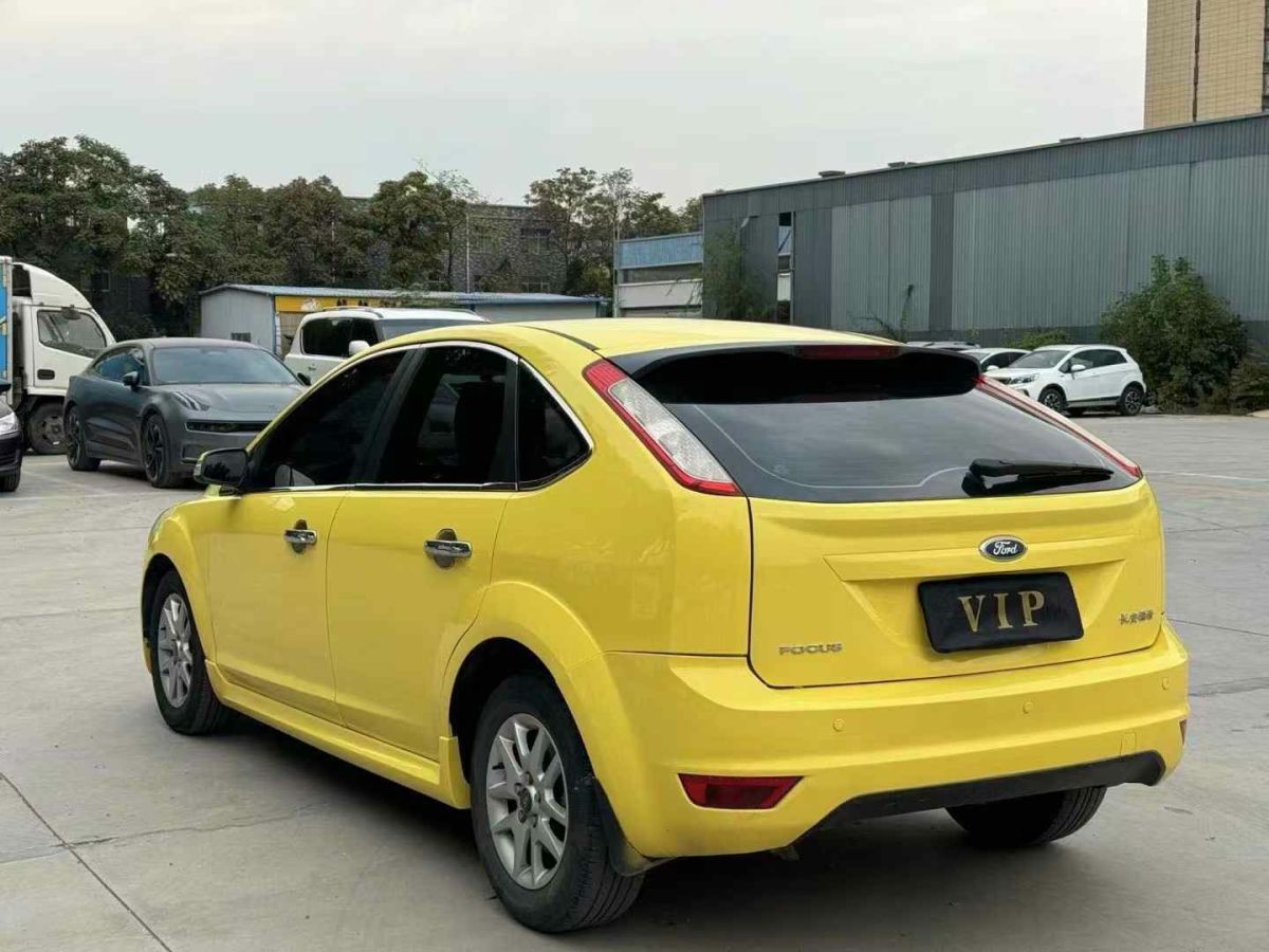 福特 ?？怂? 2011款 1.8L 手動經(jīng)典型圖片