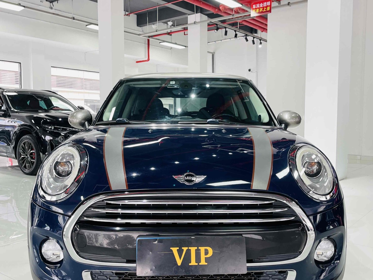 MINI COUNTRYMAN  2018款 1.5T COOPER 經(jīng)典派圖片