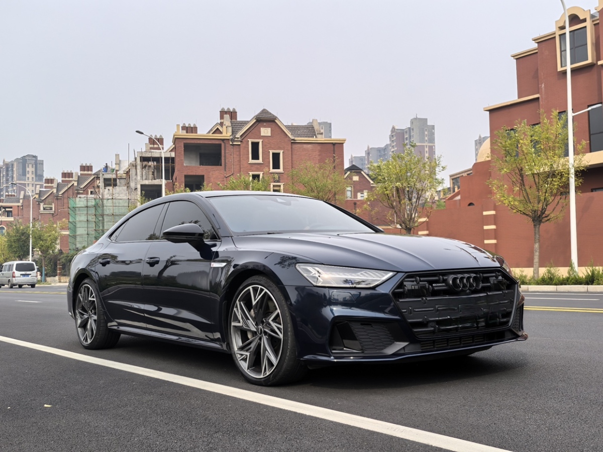 2022年6月奧迪 奧迪A7L  2022款 55 TFSI quattro S-line edition one先行版