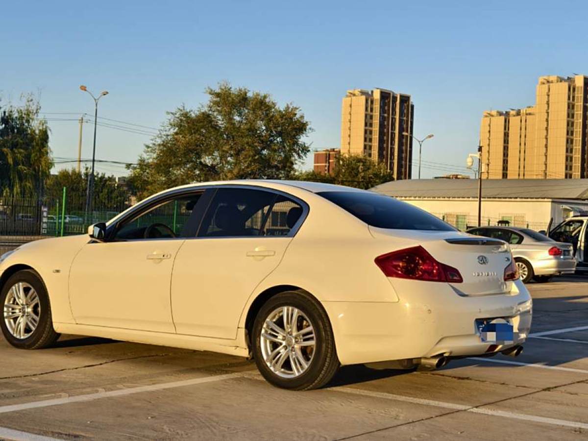 2014年4月英菲尼迪 G系  2013款 G25 Sedan 豪華運(yùn)動(dòng)版