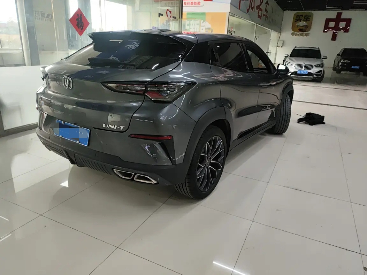 長(zhǎng)安 UNI-T  2022款 1.5T 旗艦型圖片