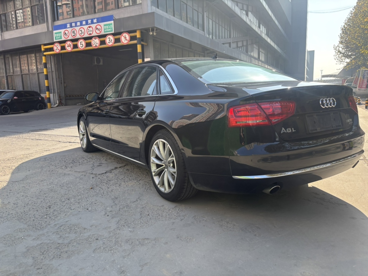 奧迪 奧迪A8  2012款 A8L 50 TFSI quattro豪華型圖片