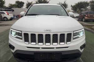 指南者 Jeep 改款 2.4L 四驅(qū)豪華版