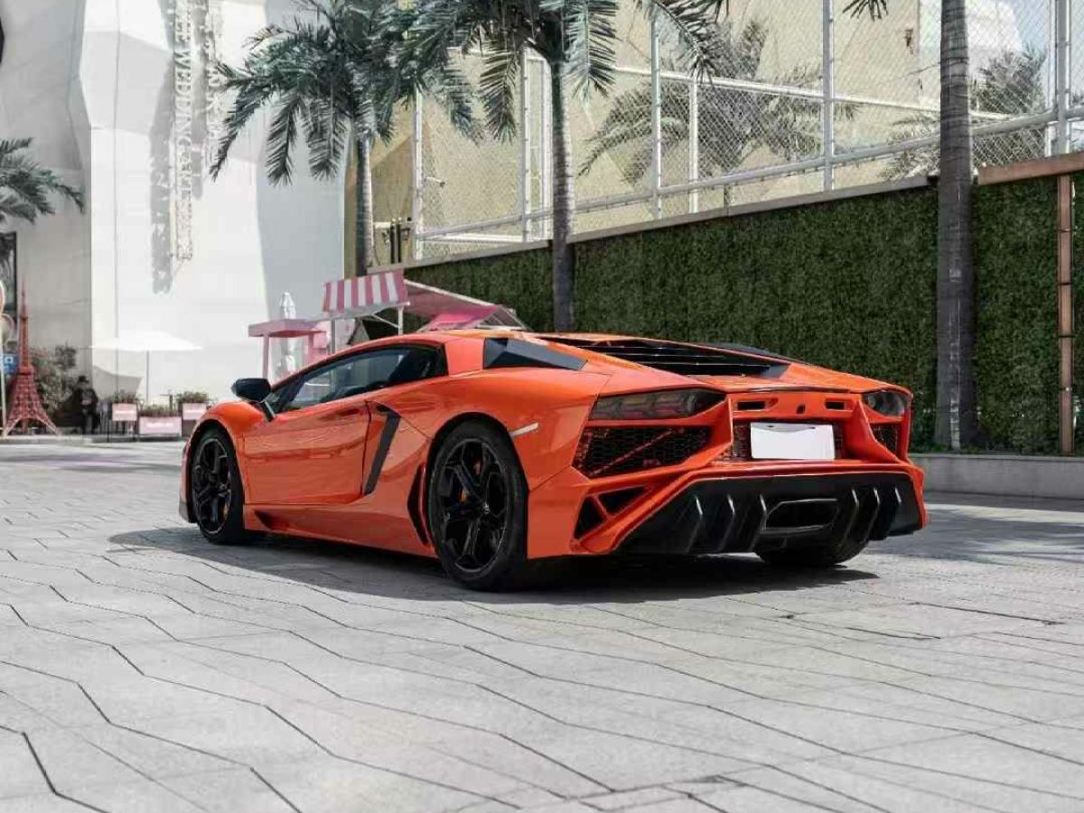 蘭博基尼 Aventador  2013款 LP 700-4 Roadster圖片