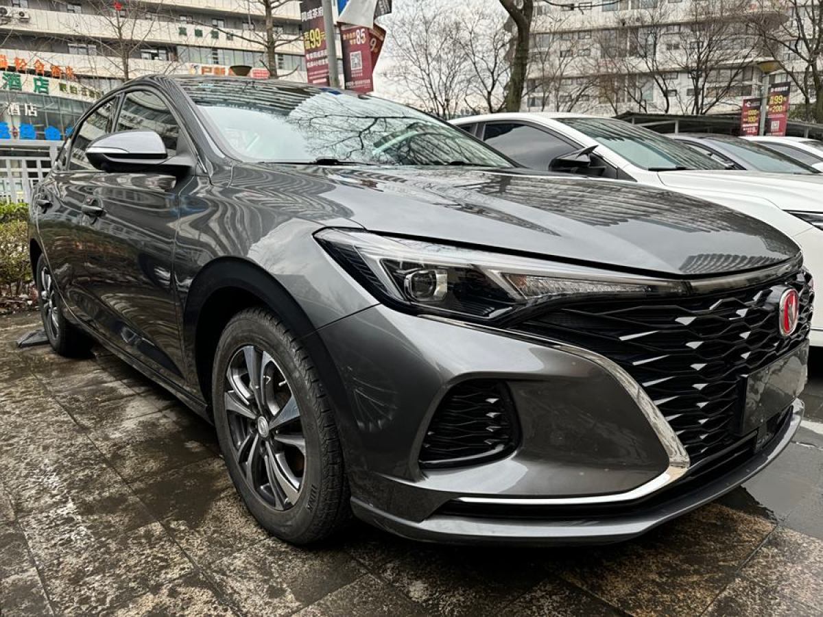 長(zhǎng)安 逸動(dòng)  2021款 PLUS 藍(lán)鯨NE 1.4T GDI DCT旗艦型圖片