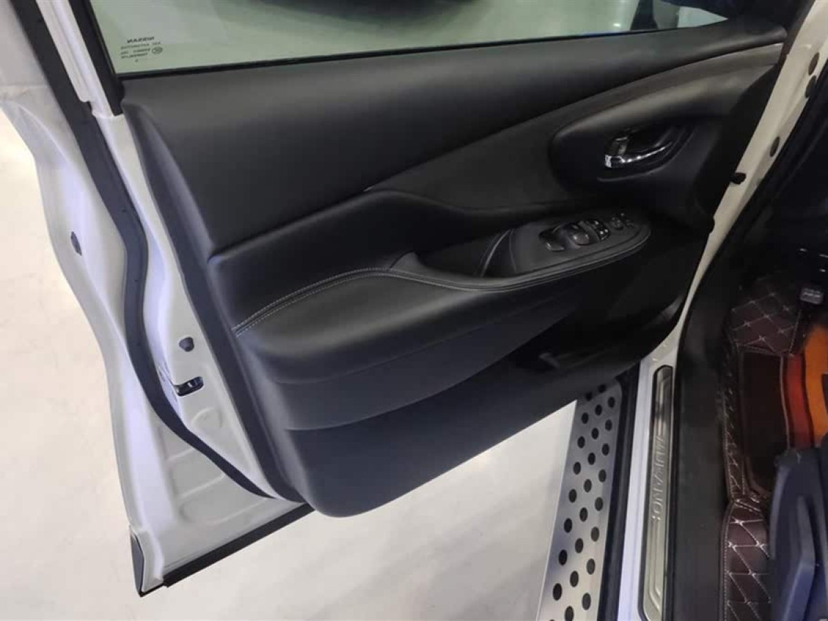 日產(chǎn) 樓蘭  2021款 2.5L XE 兩驅(qū)精英版圖片