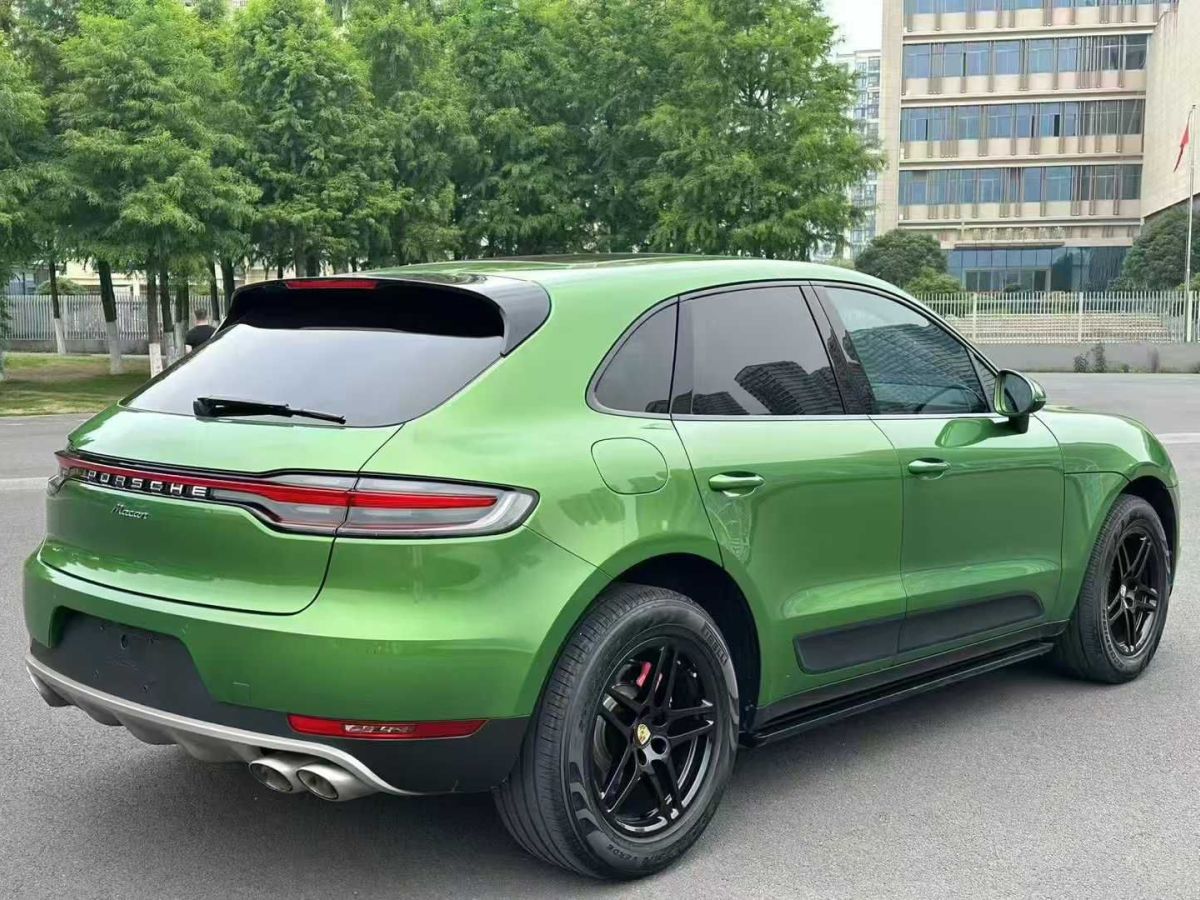 保時(shí)捷 Macan 圖片