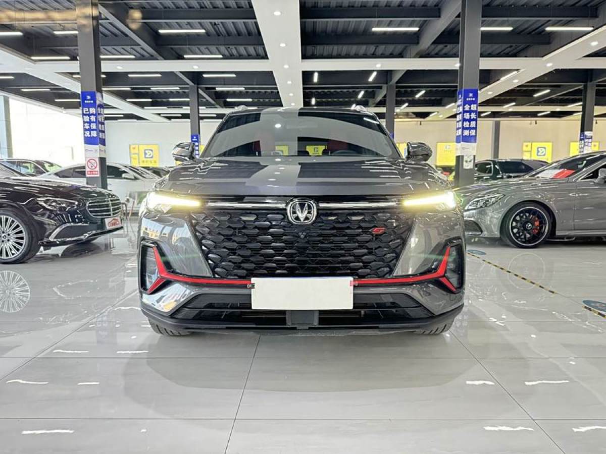 2021年4月長(zhǎng)安 CS35 PLUS  2021款 改款 藍(lán)鯨NE 1.4T DCT尊貴型