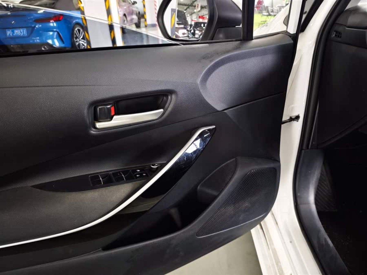 豐田 卡羅拉  2023款 1.8L 智能電混雙擎 精英版圖片