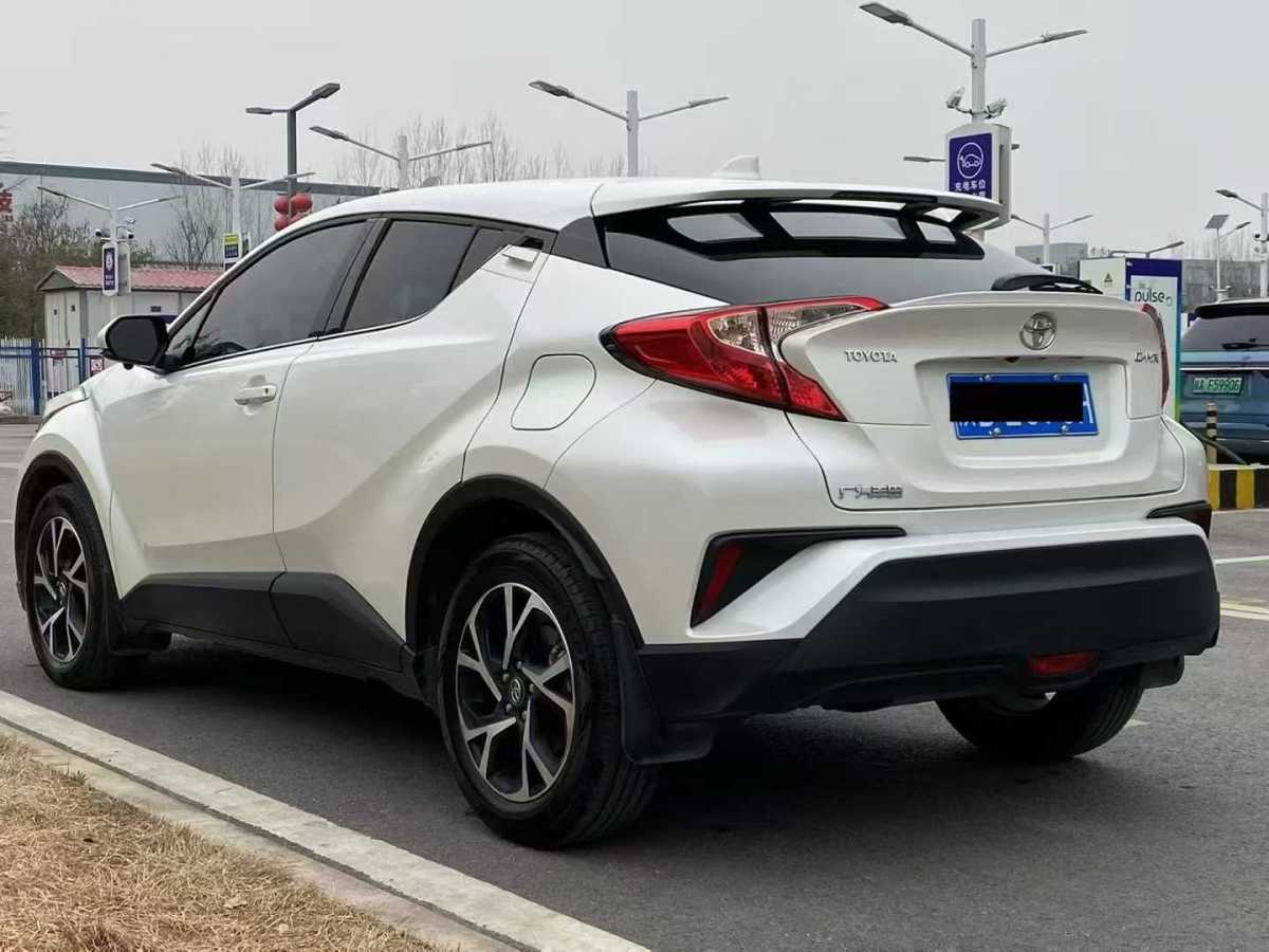 2021年5月豐田 C-HR  2020款 2.0L 領(lǐng)先版