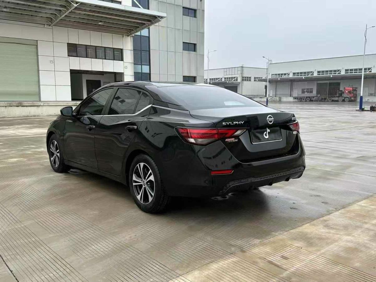 日產(chǎn) 軒逸  2022款 1.6L TOP CVT奢享版圖片