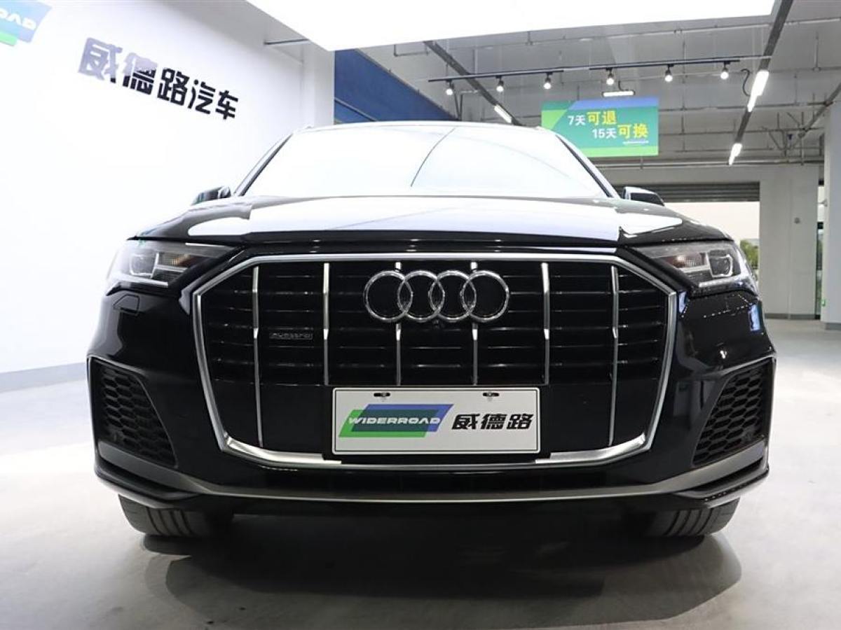 奧迪 奧迪Q7  2023款 55 TFSI quattro S line運(yùn)動(dòng)型圖片