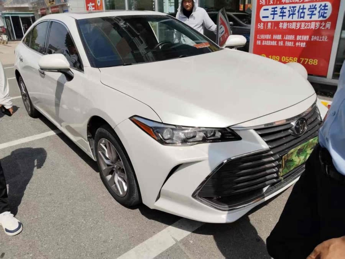 豐田 亞洲龍  2019款 2.0L 豪華版圖片