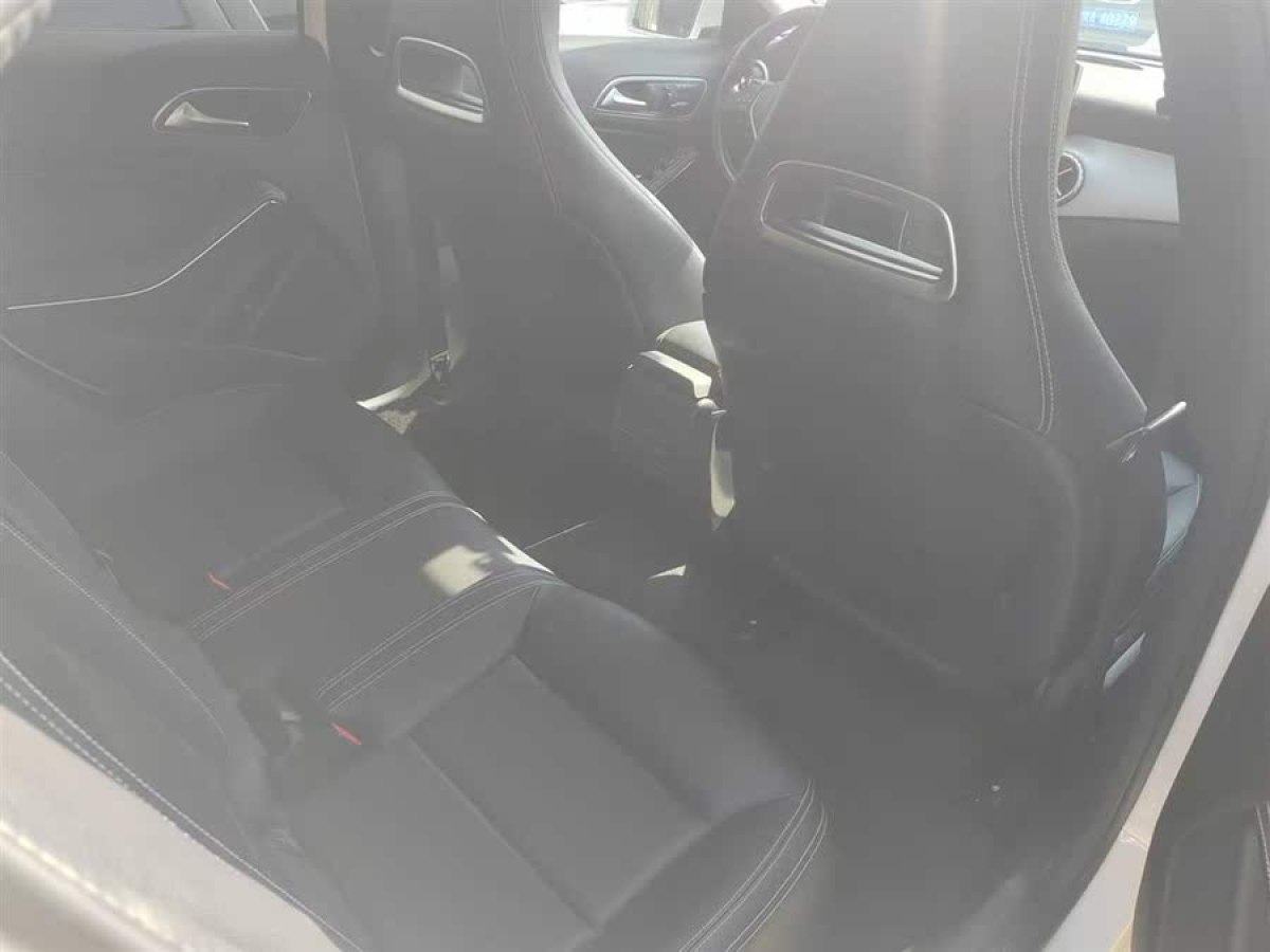 奔馳 奔馳GLA  2016款 GLA 220 4MATIC 時尚型圖片