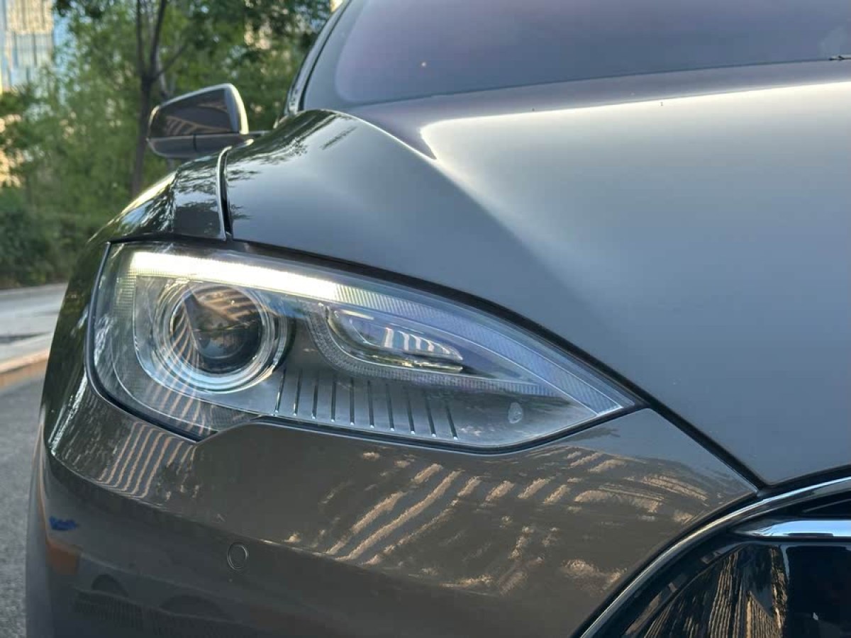 特斯拉 Model S  2015款 Model S 85D圖片