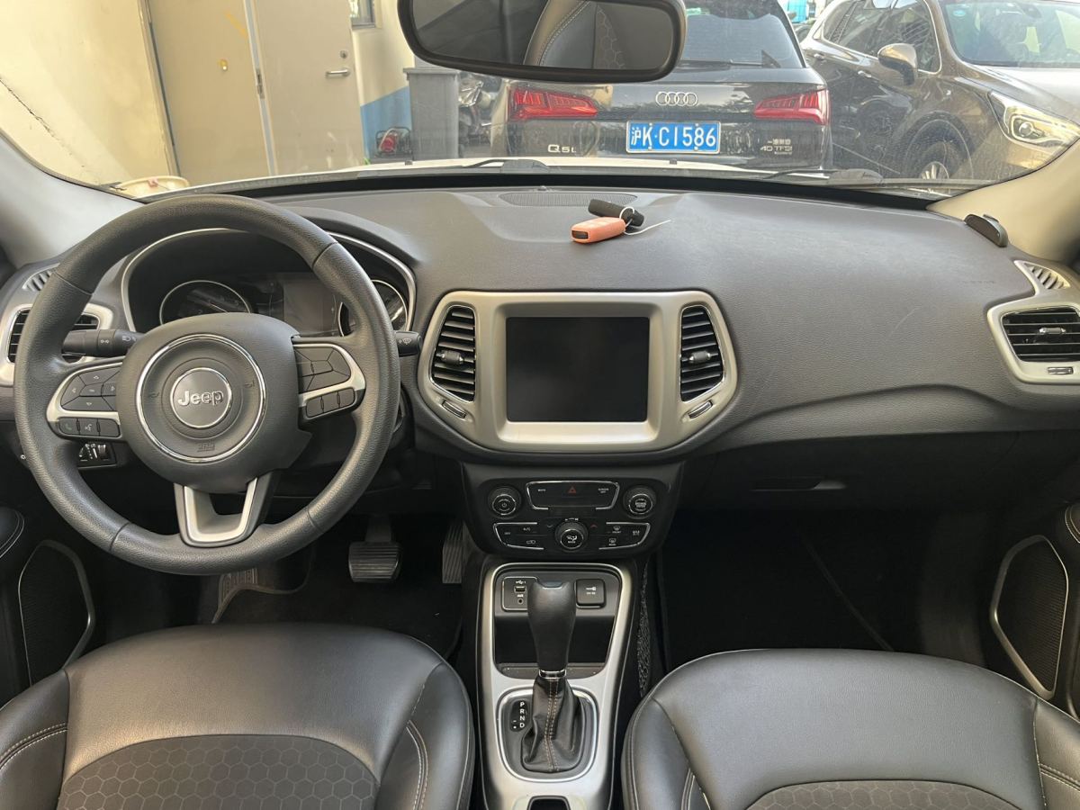 Jeep 指南者  2019款  220T 自動(dòng)悅享版圖片
