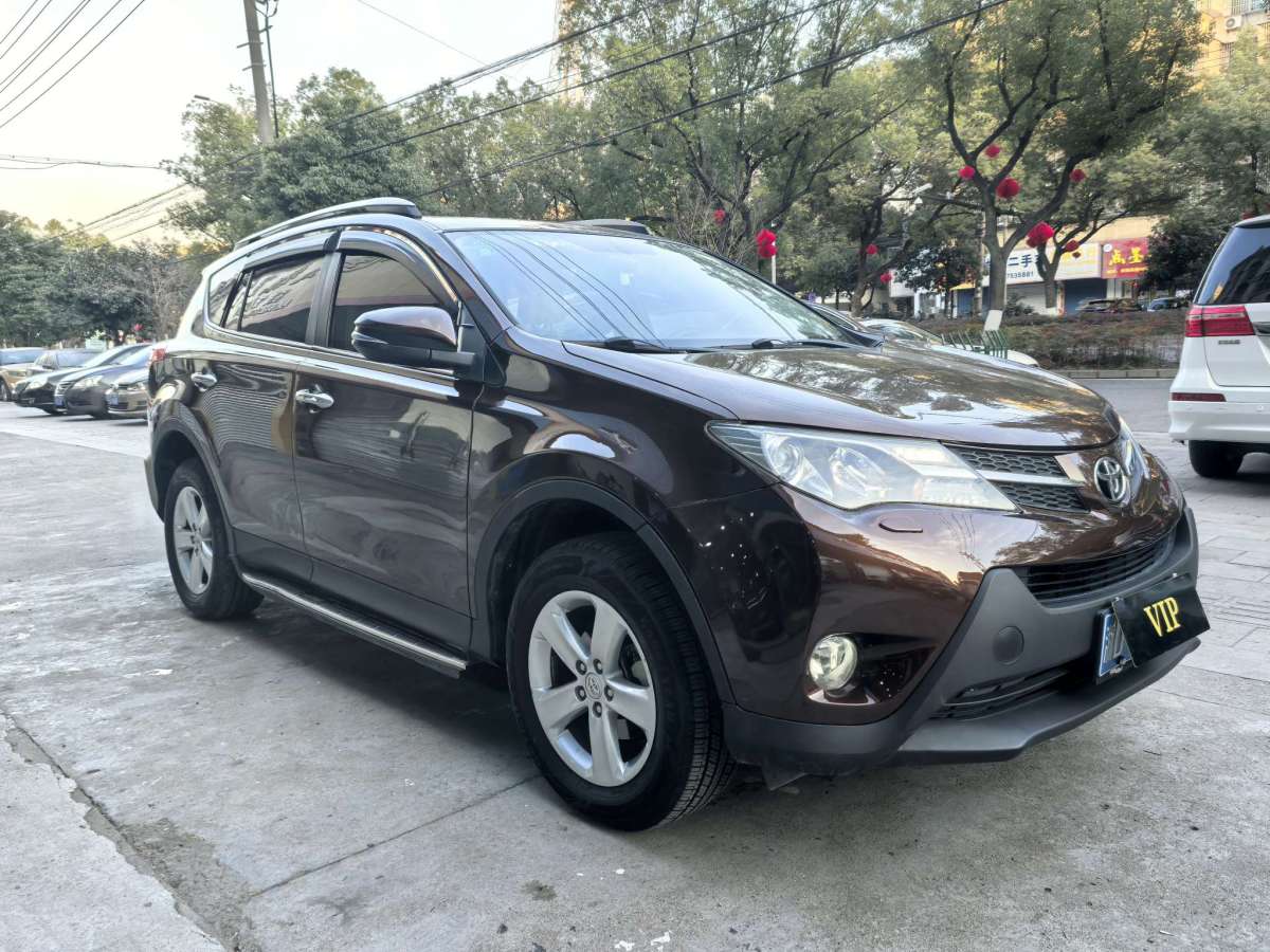 豐田 RAV4榮放  2013款 2.5L 自動(dòng)四驅(qū)尊貴版圖片