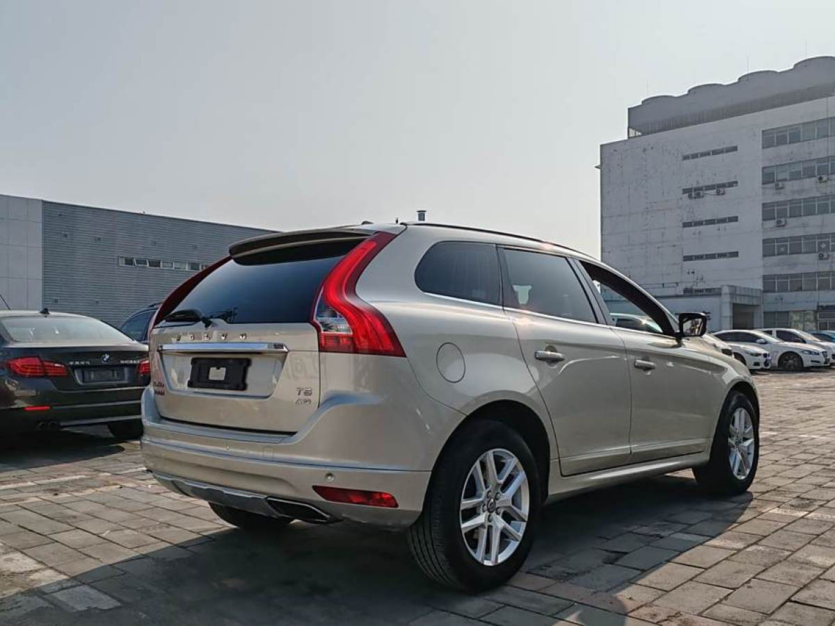 沃爾沃 XC60  2017款 T5 AWD 智進版圖片