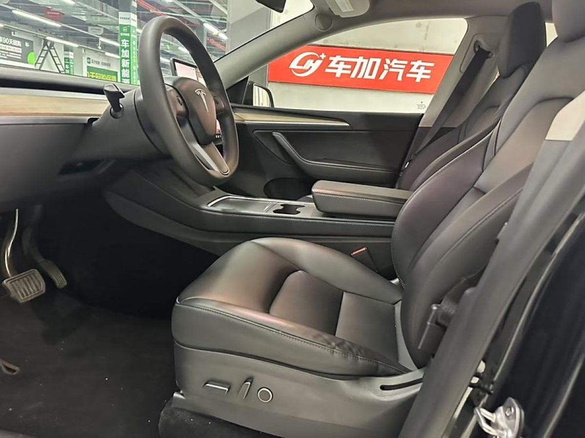 特斯拉 Model 3  2022款 后輪驅(qū)動(dòng)版圖片