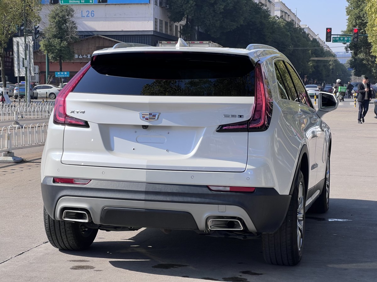 凱迪拉克 XT4  2018款 28T 兩驅(qū)領(lǐng)先型圖片