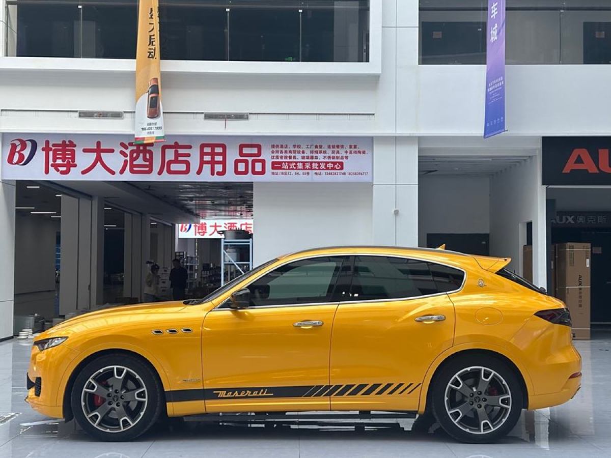 瑪莎拉蒂 Levante  2018款 3.0T 350Hp 運(yùn)動(dòng)版圖片