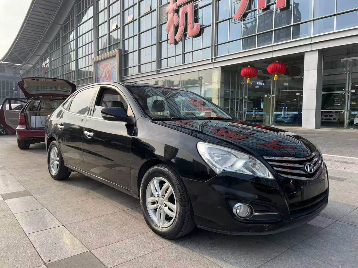 現(xiàn)代 悅動  2011款 1.6L 自動頂級型圖片