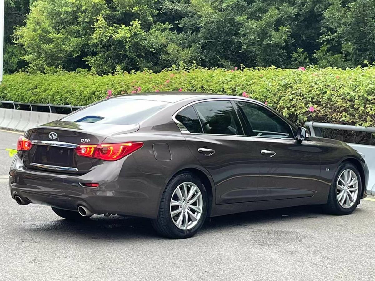 英菲尼迪 Q50  2014款 2.0T 舒適版圖片