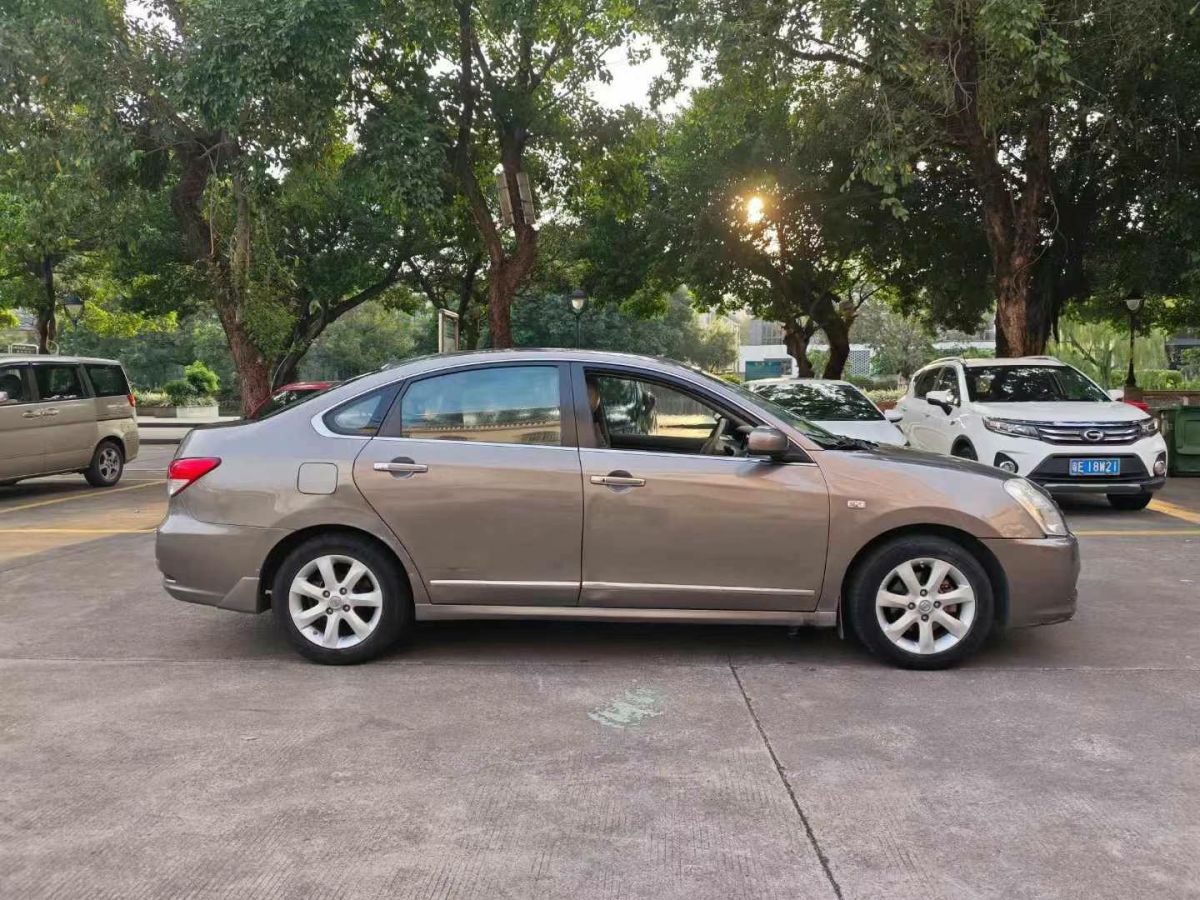 日產(chǎn) 軒逸  2009款 2.0XL CVT豪華版圖片