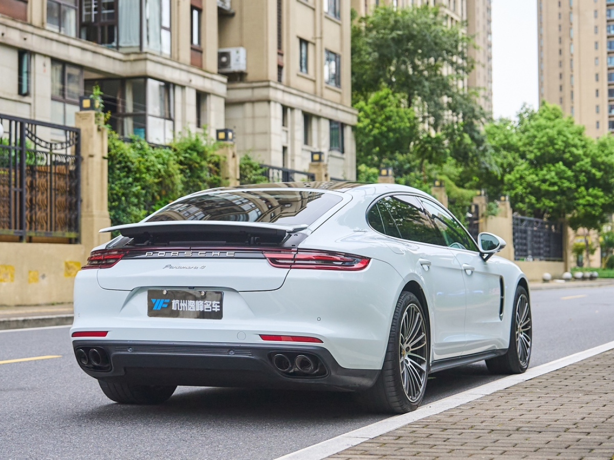 保時(shí)捷 Panamera  2019款 Panamera 4 行政加長(zhǎng)版 2.9T圖片