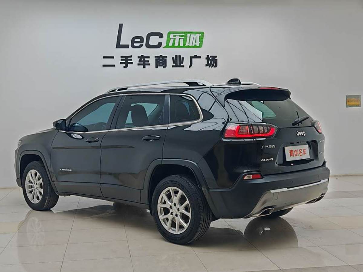 Jeep 自由光  2019款 2.0T 四驅(qū)專享版 國VI圖片