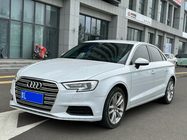 奥迪 奥迪A3  2018款 30周年年型 Limousine 35 TFSI 进取型