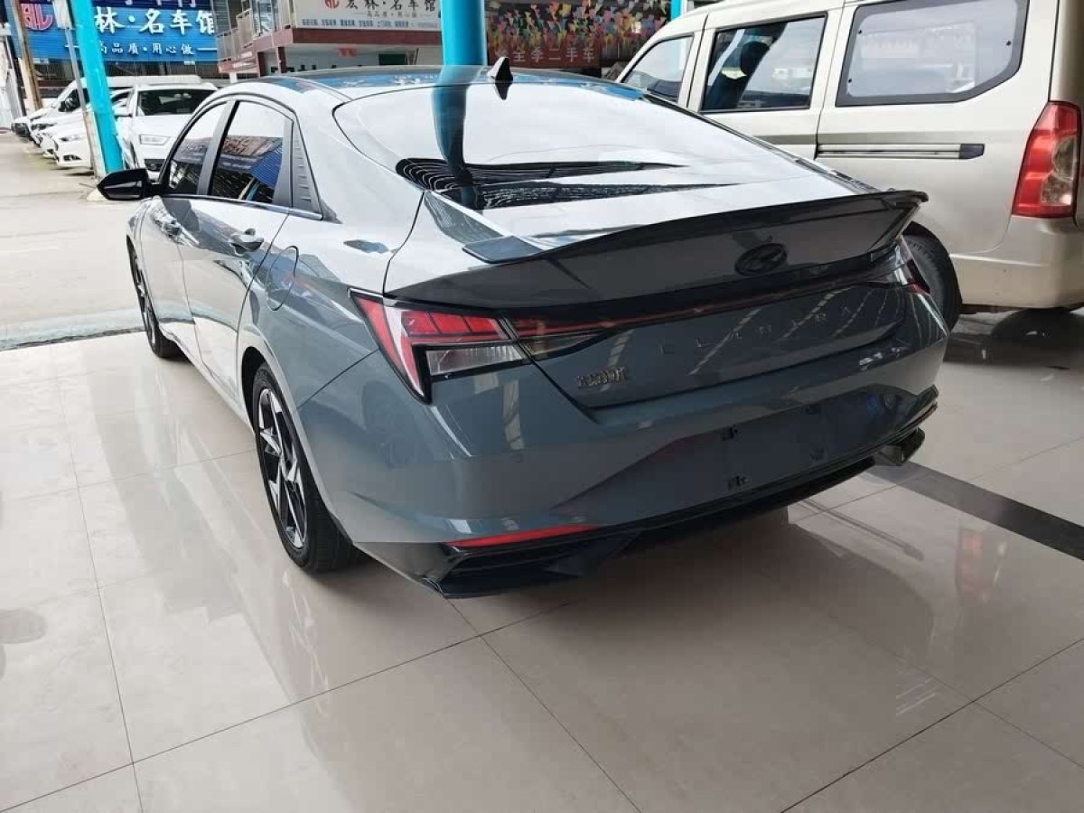 現(xiàn)代 伊蘭特  2021款 1.5L LUX尊貴版圖片