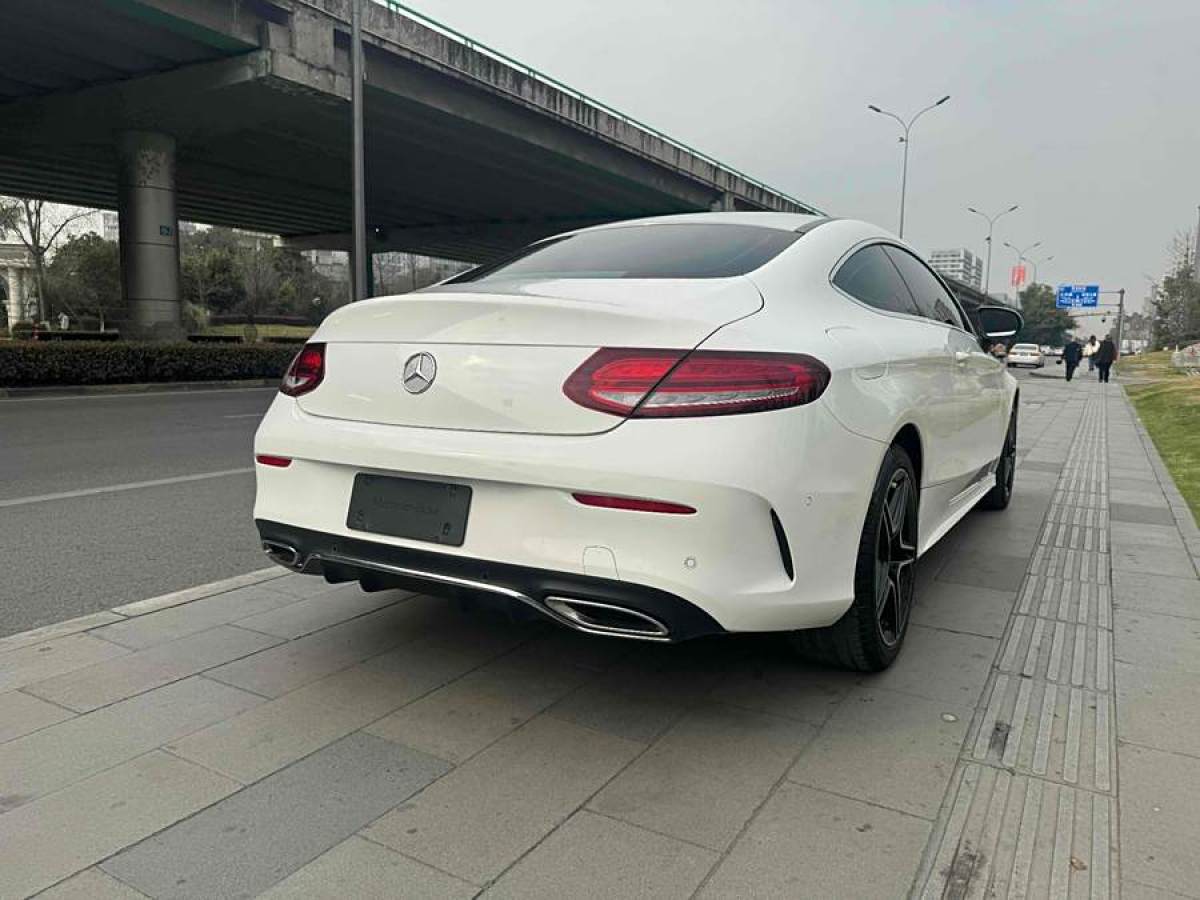 奔馳 奔馳C級(jí)  2019款 C 260 轎跑車圖片