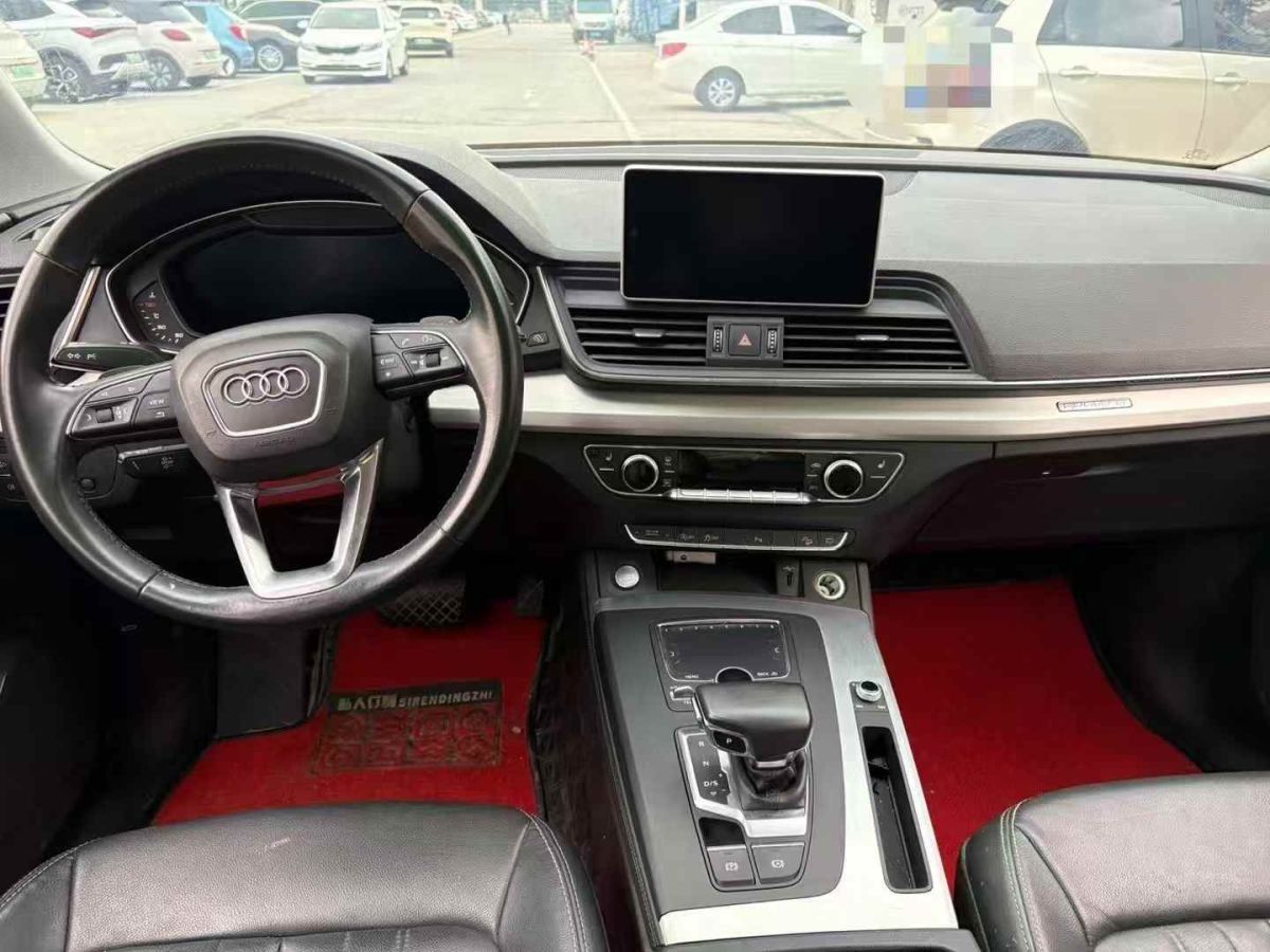奧迪 奧迪Q3  2020款 35 TFSI 時(shí)尚動(dòng)感型圖片