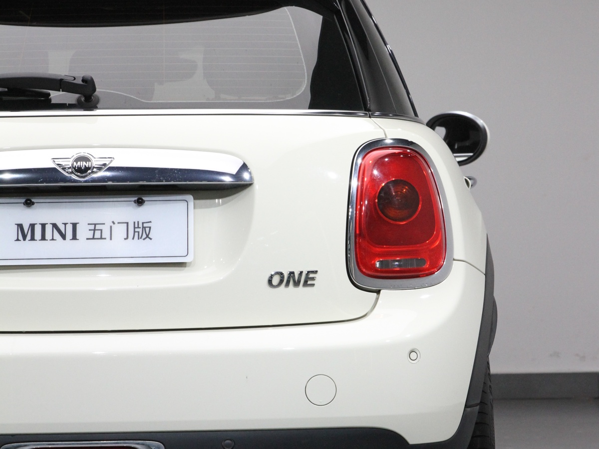 MINI MINI  2016款 1.2T ONE 先鋒派 五門版圖片