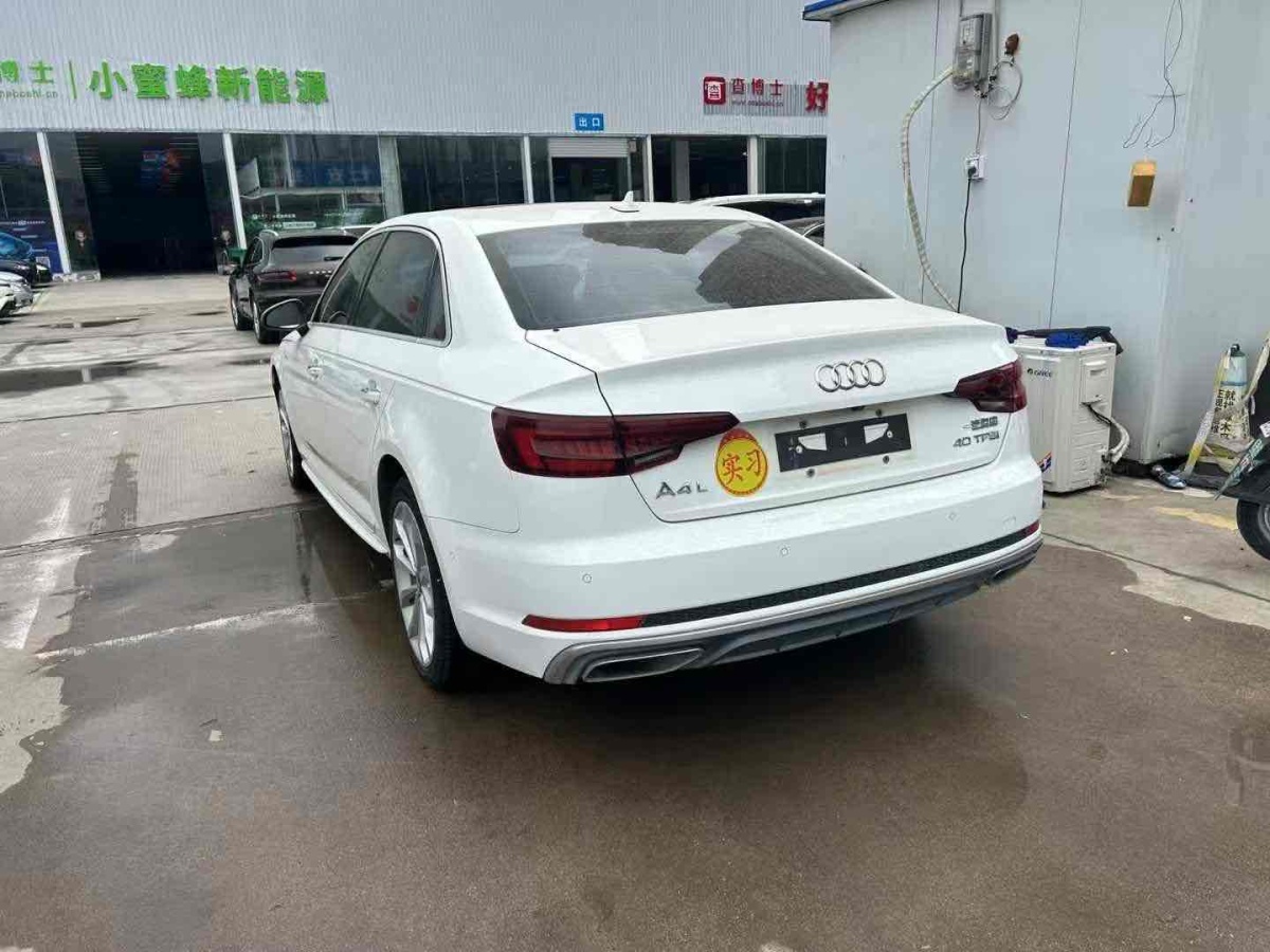 2019年2月奧迪 奧迪A4L  2019款 40 TFSI 時尚型 國VI