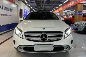 奔驰GLA 奔驰 GLA 220 4MATIC 豪华型