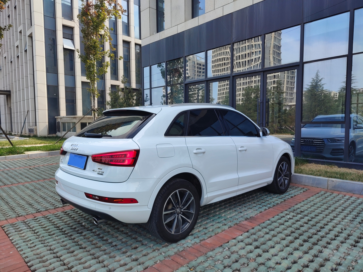 奧迪 奧迪Q3  2016款 40 TFSI quattro 全時(shí)四驅(qū)運(yùn)動(dòng)型圖片